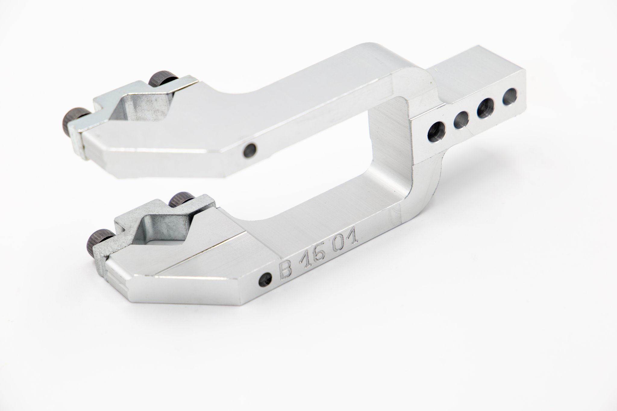 Brazo de amarre derecha de aluminio para bridas de Ø50, eje 19 mm, offset 45 mm